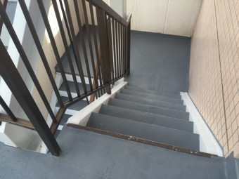 前橋市三河町マンション階段塗装工事6