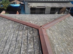 太田市下浜田 棟板金交換前