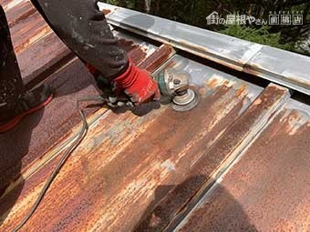嬬恋村 別荘 トタン屋根サンダーケレン
