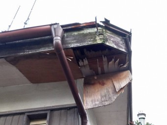 前橋市田口町K様軒天破損部分