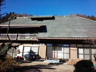 沼田市利根町金属瓦のお宅の施工前全体写真