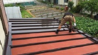 利根郡昭和村Y様邸下屋根上塗り