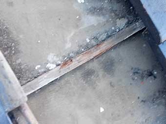 屋根雨漏り応急措置