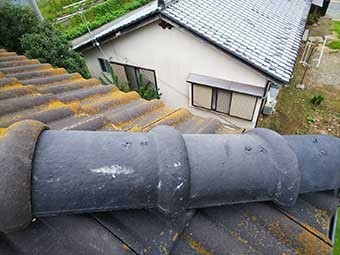 高崎市上中居町 モニエル瓦 台風被害