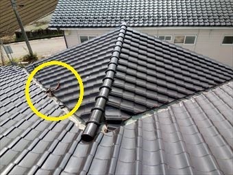 藤岡市上大塚町谷板金に飛んだ瓦