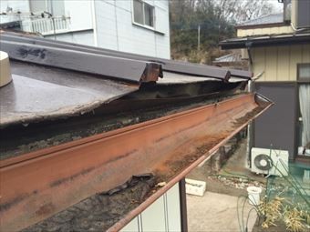 富岡市南後箇K様邸雨どい破損