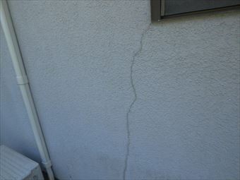 渋川市赤城町外壁窓周りのクラック