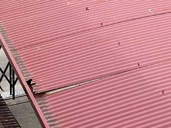 駐車場屋根塗装