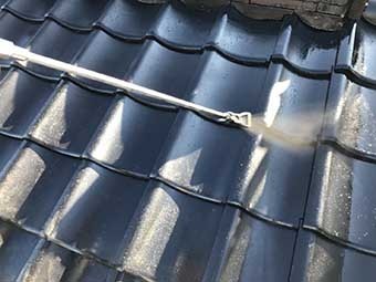 高崎市乗附町 セメント瓦塗装