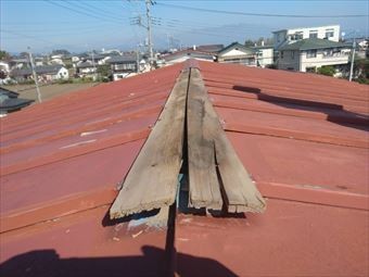 前橋市粕川町棟板金剥がれた貫板