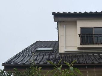 前橋市緑が丘屋根に天窓