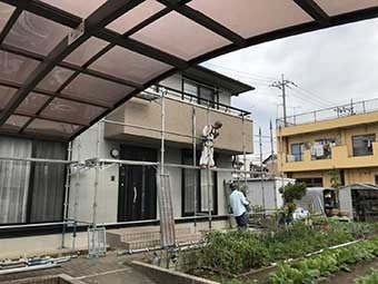 前橋 足場組み立て中