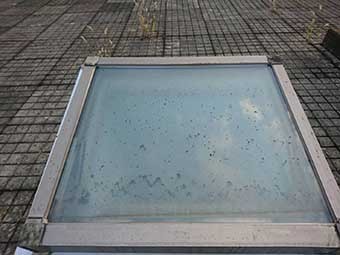 天窓雨漏り修理コーキング完工