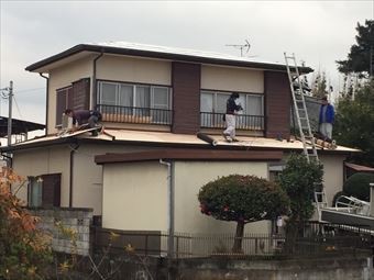 前橋市下大屋町U様屋根葺き替え中