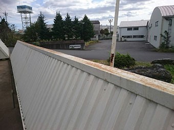 工場 門扉