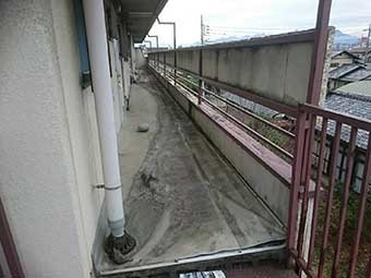 前橋市古市町マンション廊下