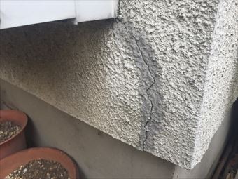 藤岡市藤岡外壁のひび割れ