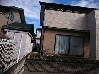 伊勢崎市新栄町屋根モニエル瓦 落下