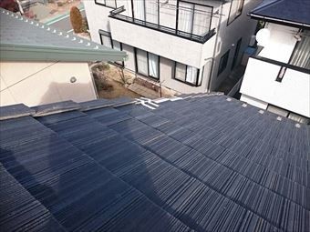 伊勢崎市新栄町屋根モニエル瓦破損 接写