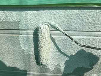 前橋市富士見町Y様邸外壁下塗り