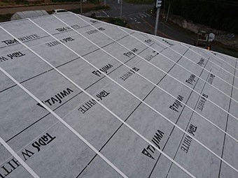 前橋市富士見町 屋根瓦葺き替え工事 防水紙(ルーフィング)張り