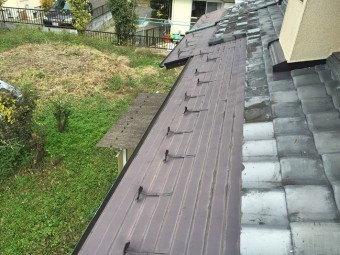 高崎市下屋根変色