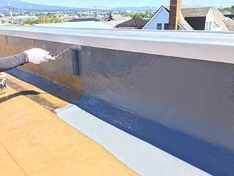 前橋市 屋上防水 立上りトップコート