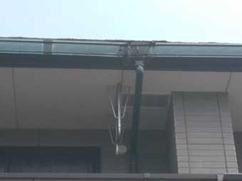 アパート雨樋傷み