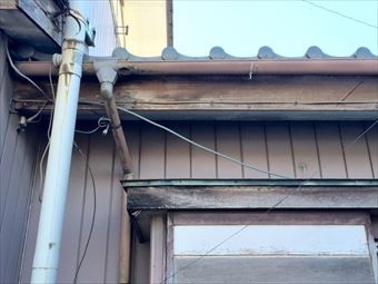 前橋市上泉町T様邸雨樋ずれ
