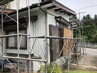 安中市松井田町 桟葺き屋根塗装