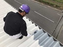 工場折半屋根 上塗り塗装