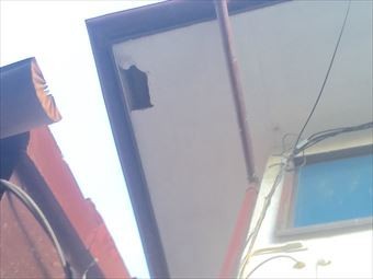 前橋市荒牧町T様軒天の穴