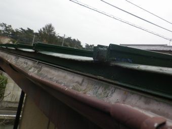 高崎市新町M様邸トタンの樋
