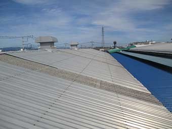 前橋市天川大島町工場ポリカ屋根