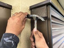 沼田市東原新町S様邸竪樋取り付け金具2