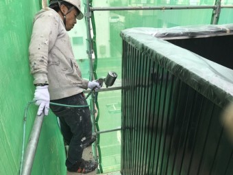 高崎市倉賀野町で外壁ガルバリウムの上塗り