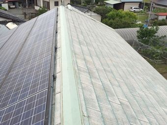 佐波郡玉村町ソーラーパネルのあるお宅の屋根の施工前