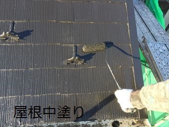 前橋市鶴ヶ谷町H様邸屋根中塗り
