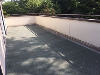吾妻郡草津町S様邸ベランダ内壁塗装前