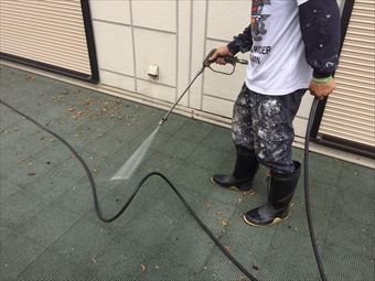 吾妻郡草津町S様邸ベランダ床洗浄
