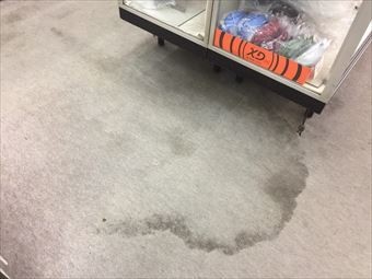 前橋市千代田町A様床の雨染み