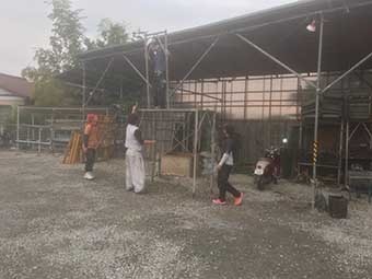 街の屋根やさん前橋店 足場組み立て練習