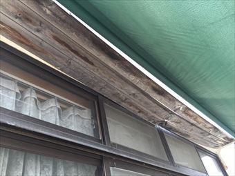 伊勢崎市三室町T様雨樋歪み