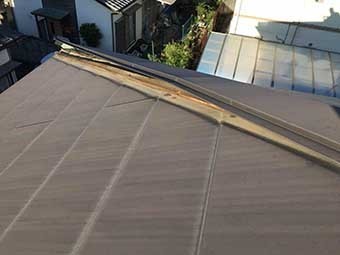 前橋市箱田町 棟板金はがれ