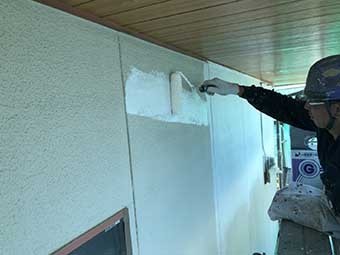 前橋市上佐鳥町 壁下塗り