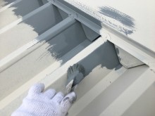 工場折半屋根 上塗り塗装