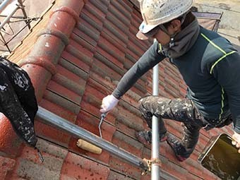 高崎市矢中町 モニエル瓦 シーラー塗装
