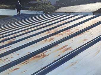 藤岡市三波川A様サンブキトタン屋根のサビ