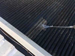 太田市台ノ郷でスレート屋根の洗浄作業
