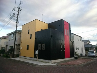 高崎市倉賀野町の外壁サイディングのお宅の工事完成写真